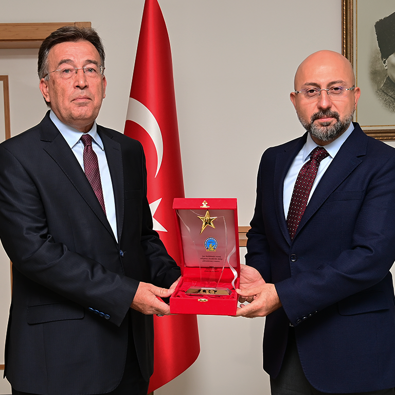 DHMİ SPOR’UN YENİ YÖNETİMİ GENEL MÜDÜRÜMÜZ HÜSEYİN KESKİN’İ ZİYARET ETTİ