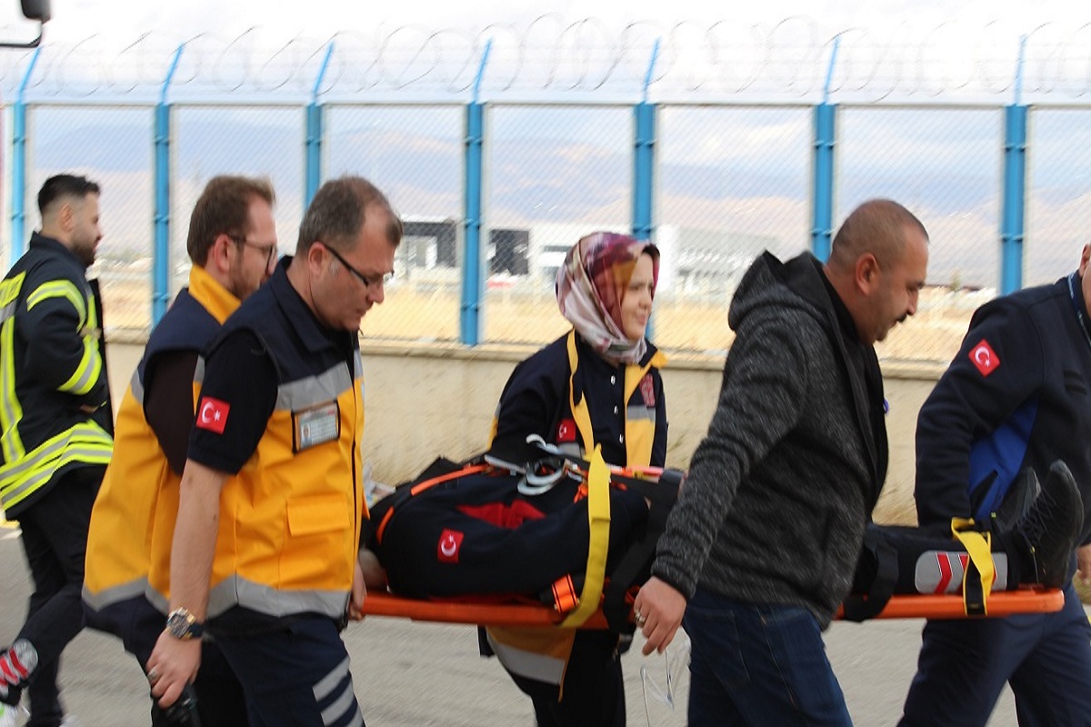 HAVALİMANIMIZDA DOĞAL AFET MÜDAHALE, KURTARMA VE TAHLİYE TATBİKATI GERÇEKLEŞTİRİLDİ
