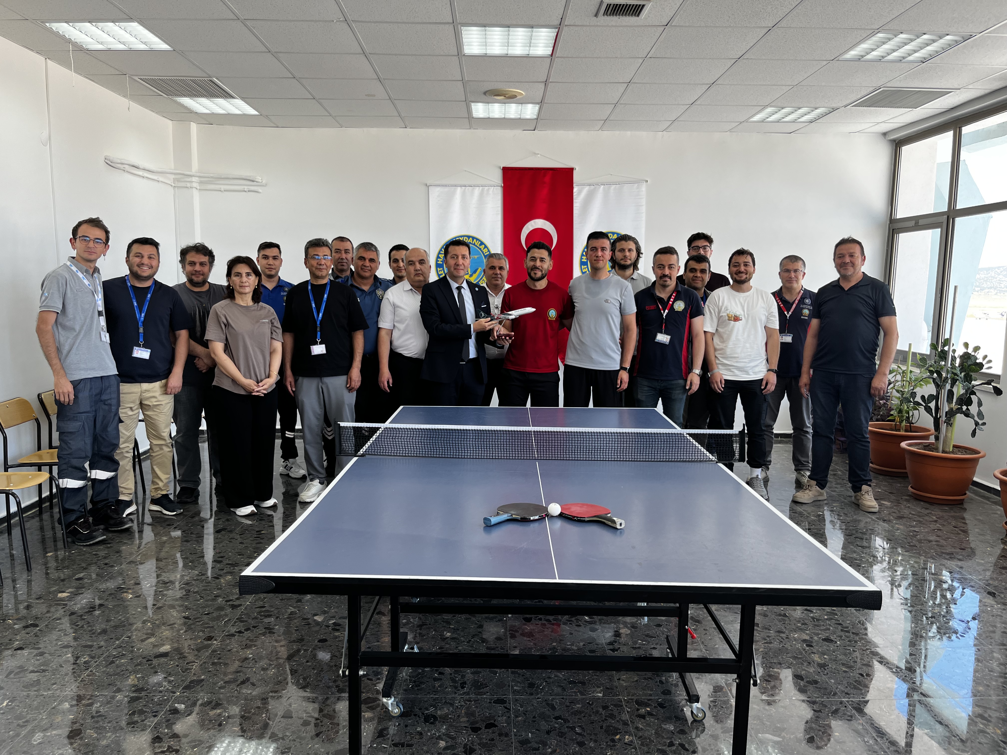 Isparta Süleyman Demirel Havalimanında Masa Tenisi Turnuvası Düzenlendi