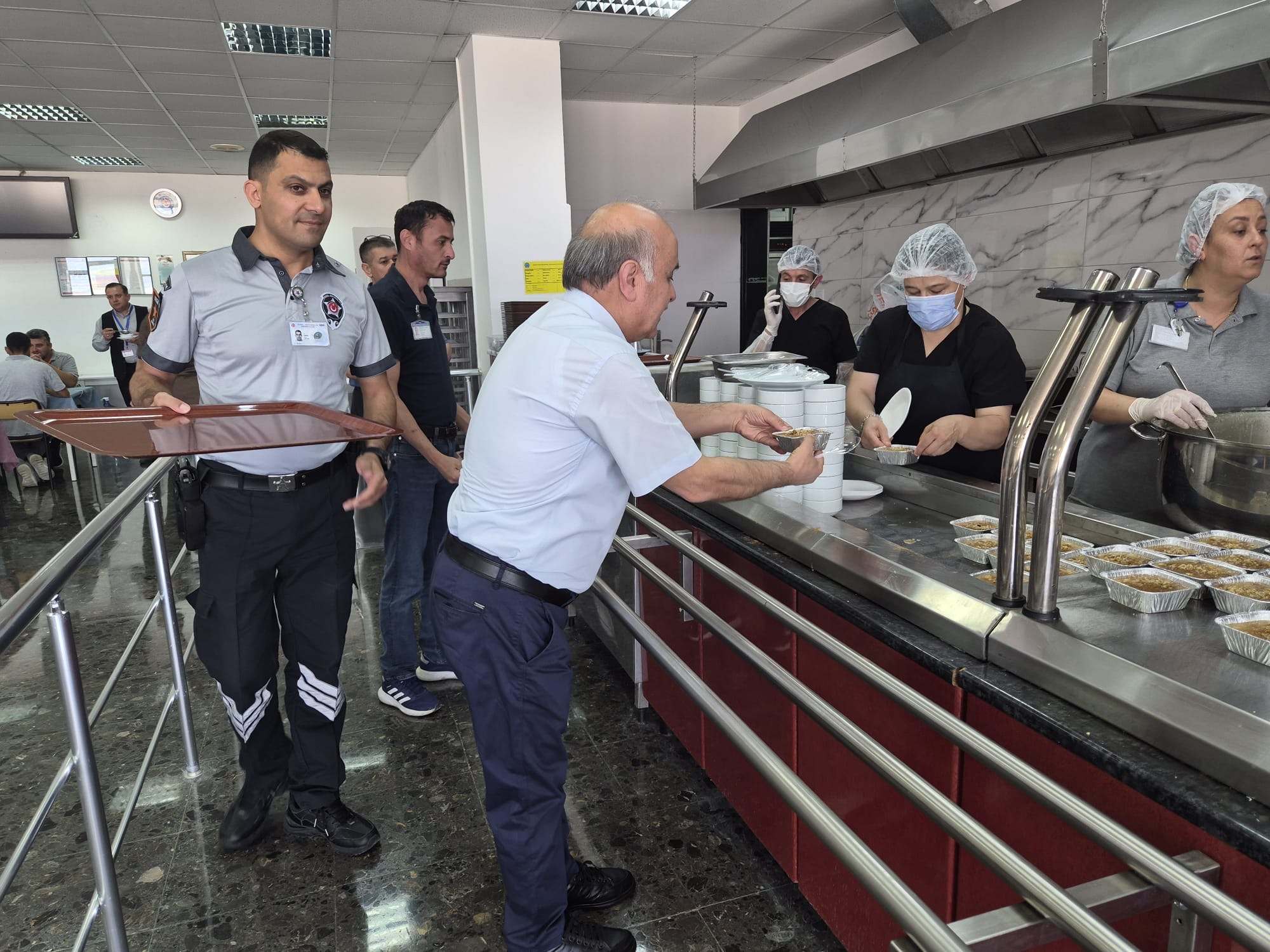 ISPARTA SÜLEYMAN DEMİREL HAVALİMANI’NDA AŞURE İKRAMI