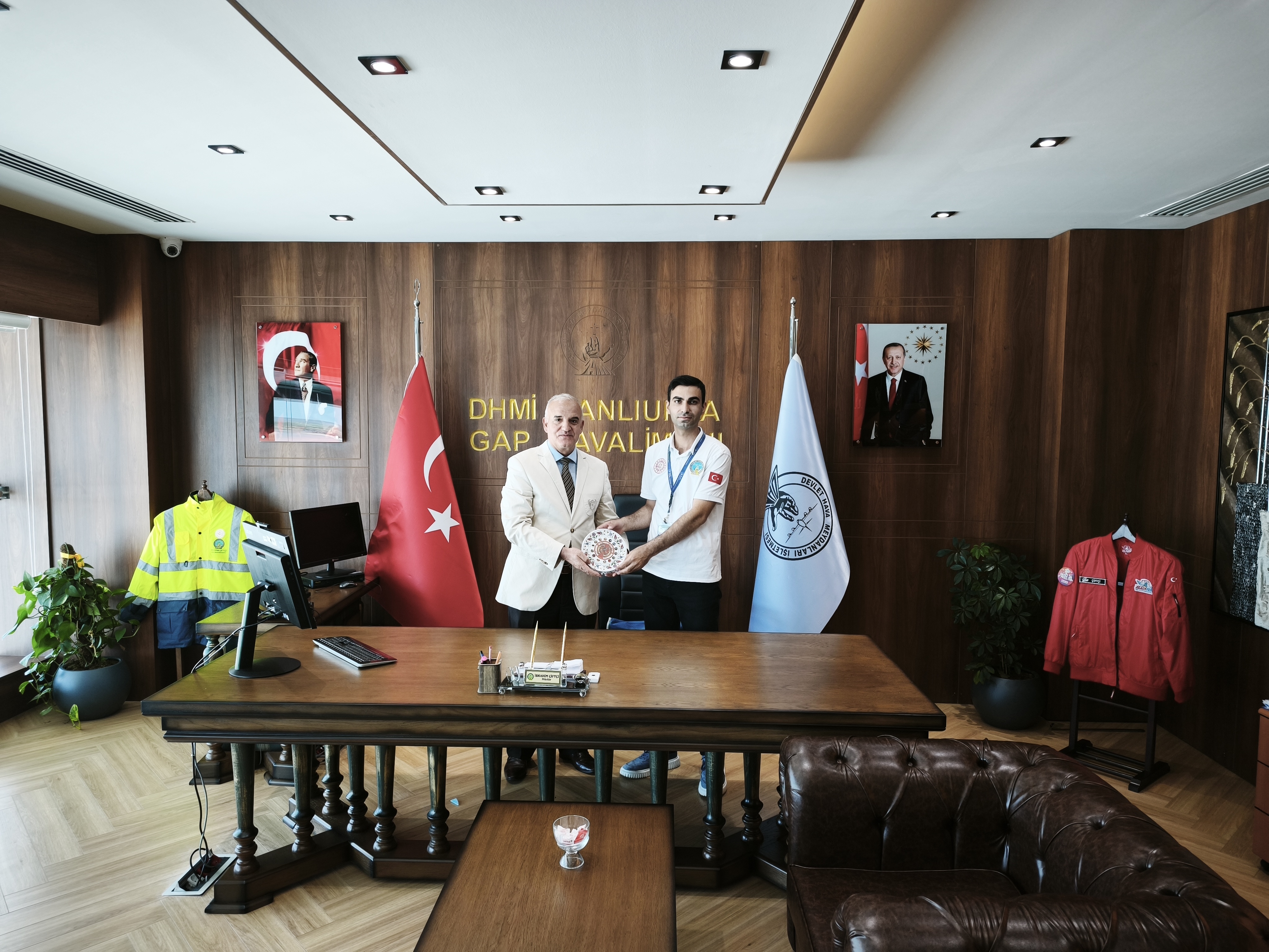 NATO Bünyesinde Görev Alan Personelimize Teşekkür Plaketi