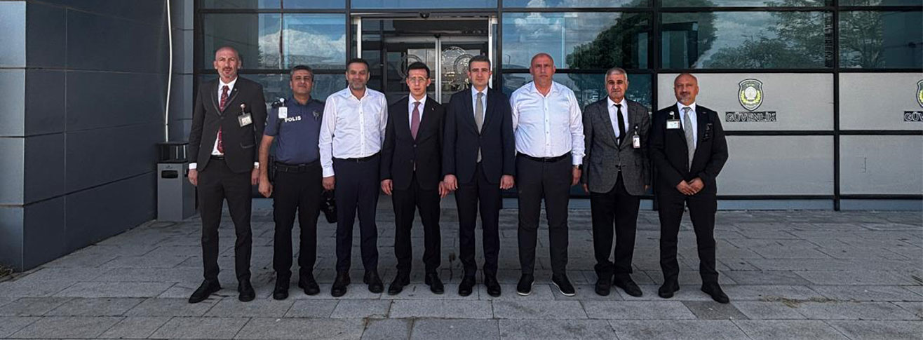 Mülki İdare Amirlerimiz Havalimanımıza Veda Ziyaretinde Bulundu
